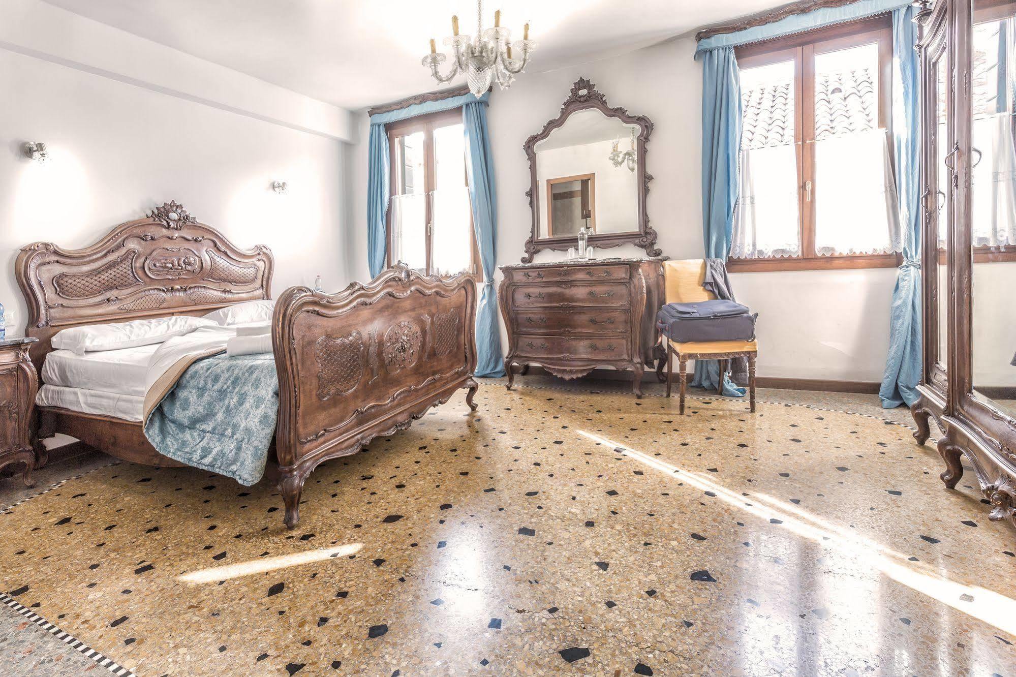 Locanda Bareteri البندقية المظهر الخارجي الصورة